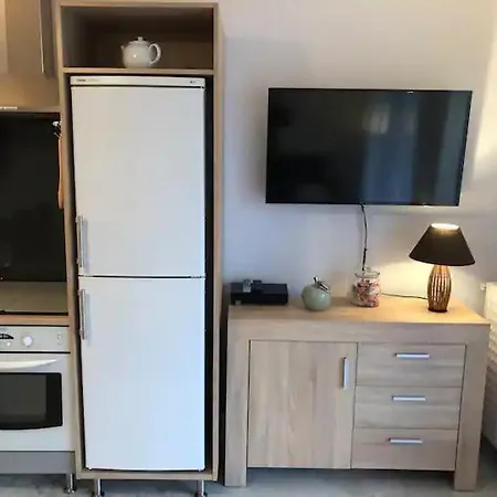 Beau 2 Pieces Terrasse Parking Prive 아파트